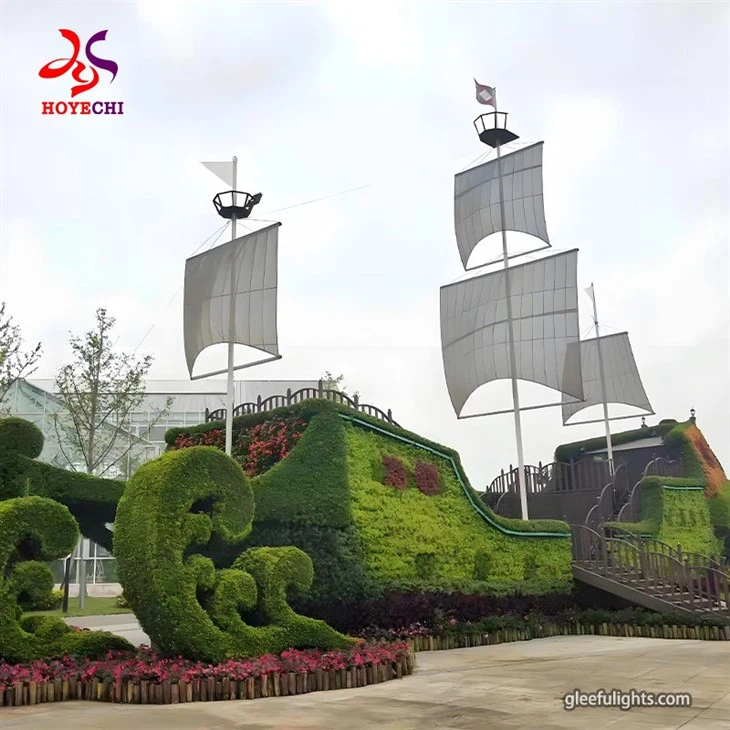 Art in The Garden: The Allure Of Giant Bear Plant Sculptures